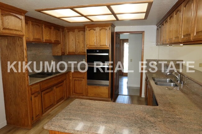 Building Photo - 808 Cobble Cove Ln