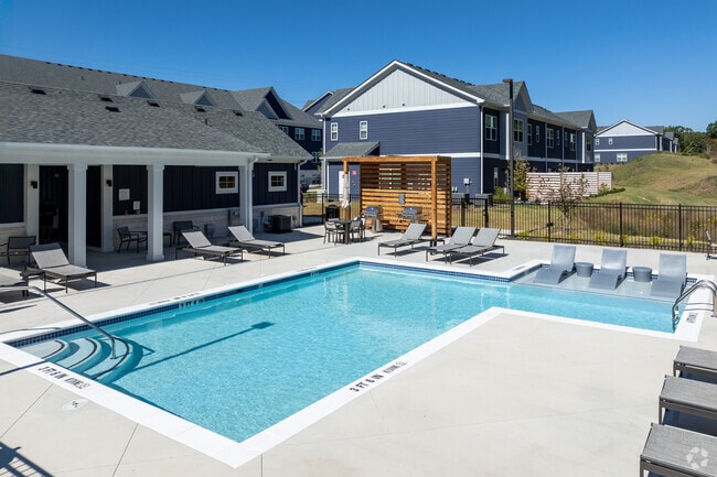 Second Pool - Valera Riverside