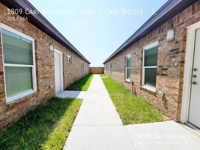 Foto del edificio - 1809 Cari Nicole Ave