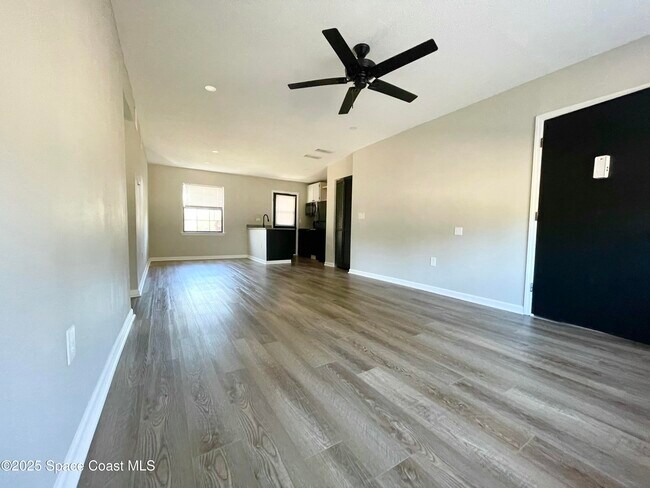 Foto del edificio - 3034 Jefferson St