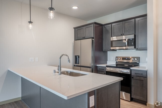 1BR, 1BA - 686SF - Kitchen - Pleasant Hill Place