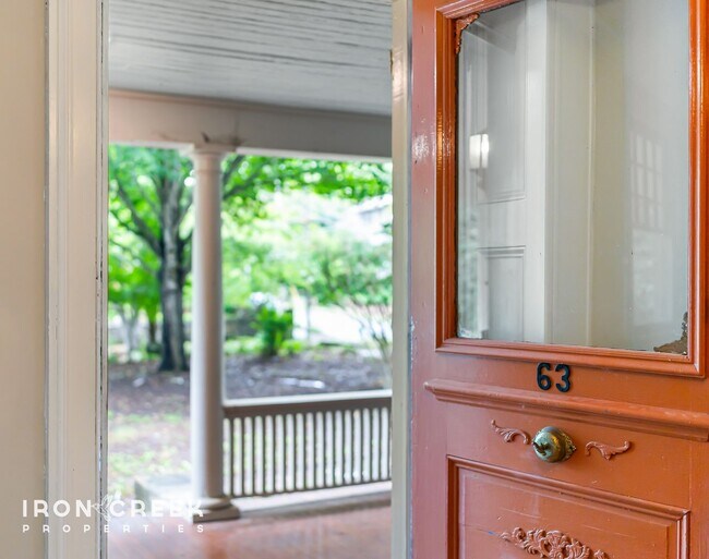 Building Photo - Stunning Historic Montford Home with Moder...