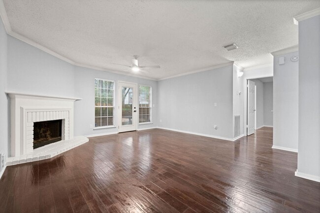 Building Photo - 22 Windledge Pl