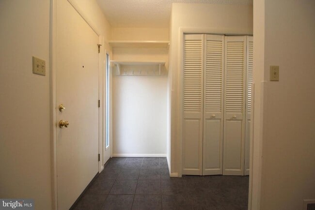 Building Photo - 2238 White Cornus Ln