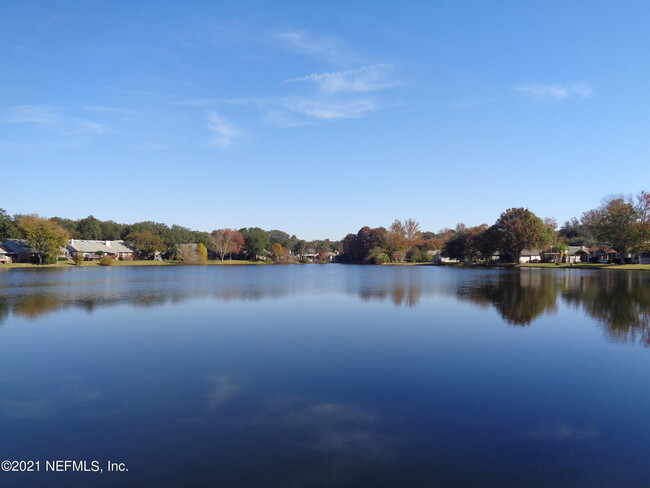 Foto del edificio - 11917 Arbor Lake Dr