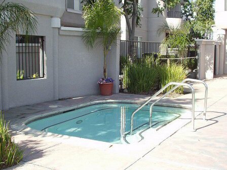 Building Photo - Alcantara Apartments