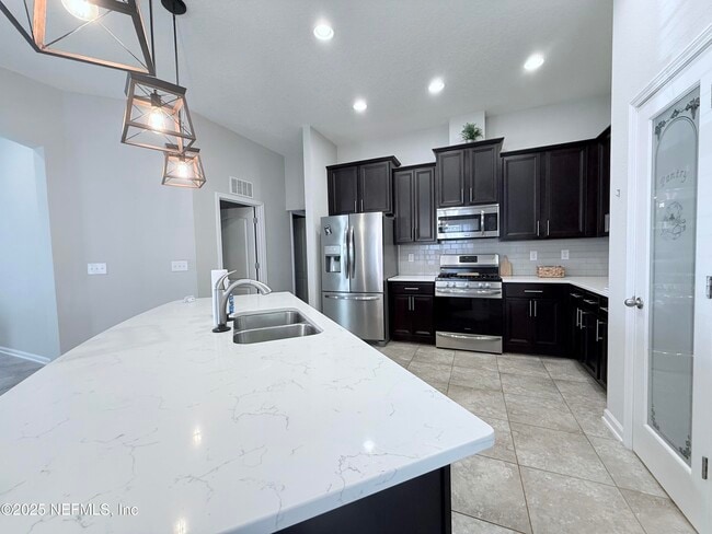 Foto del edificio - 304 Green Turtle Ln