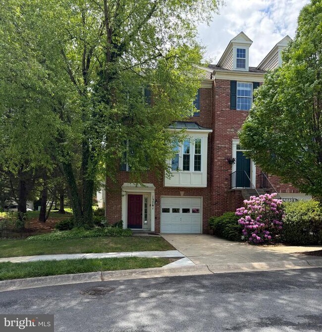 Building Photo - 13761 Dunbar Terrace