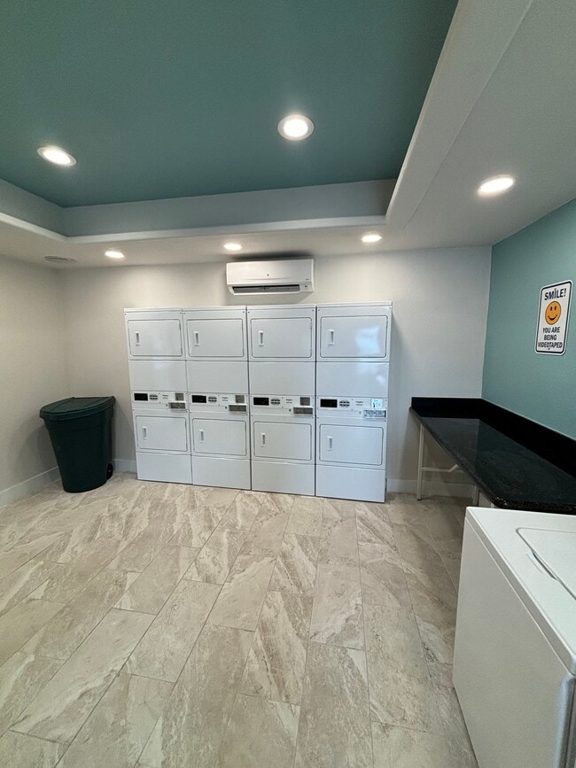 Foto del edificio - Valencia Apartments