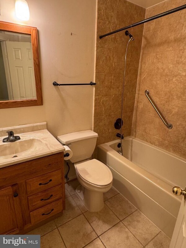 Foto del edificio - 6849 Mountain Lake Pl