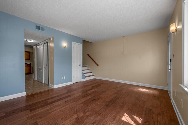 Foto del edificio - 139 Regency Point Path