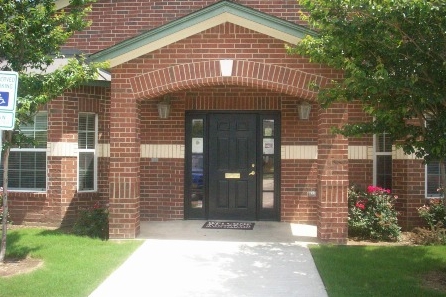 Primary Photo - Red Oak Townhomes