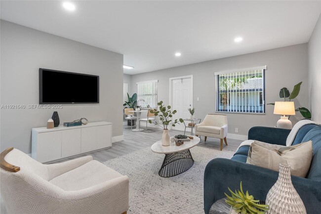 Foto del edificio - 1400 NE 5th Terrace