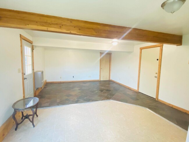 Building Photo - 23685 US-93