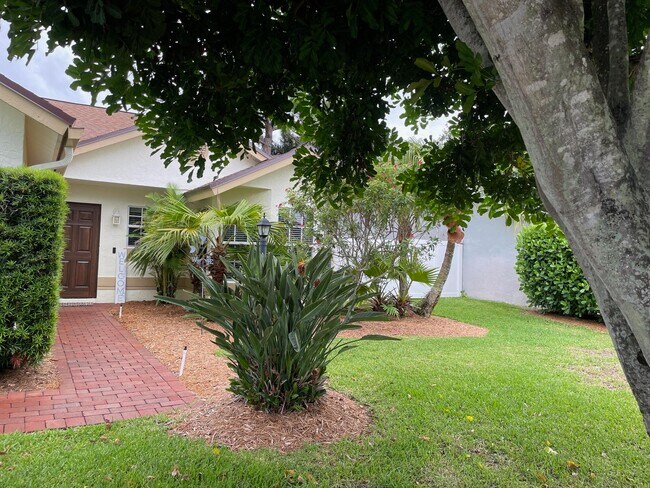 Foto del edificio - 12861 Meadowbend Dr