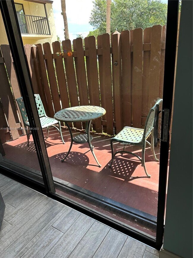 Building Photo - 2050 Oleander Blvd