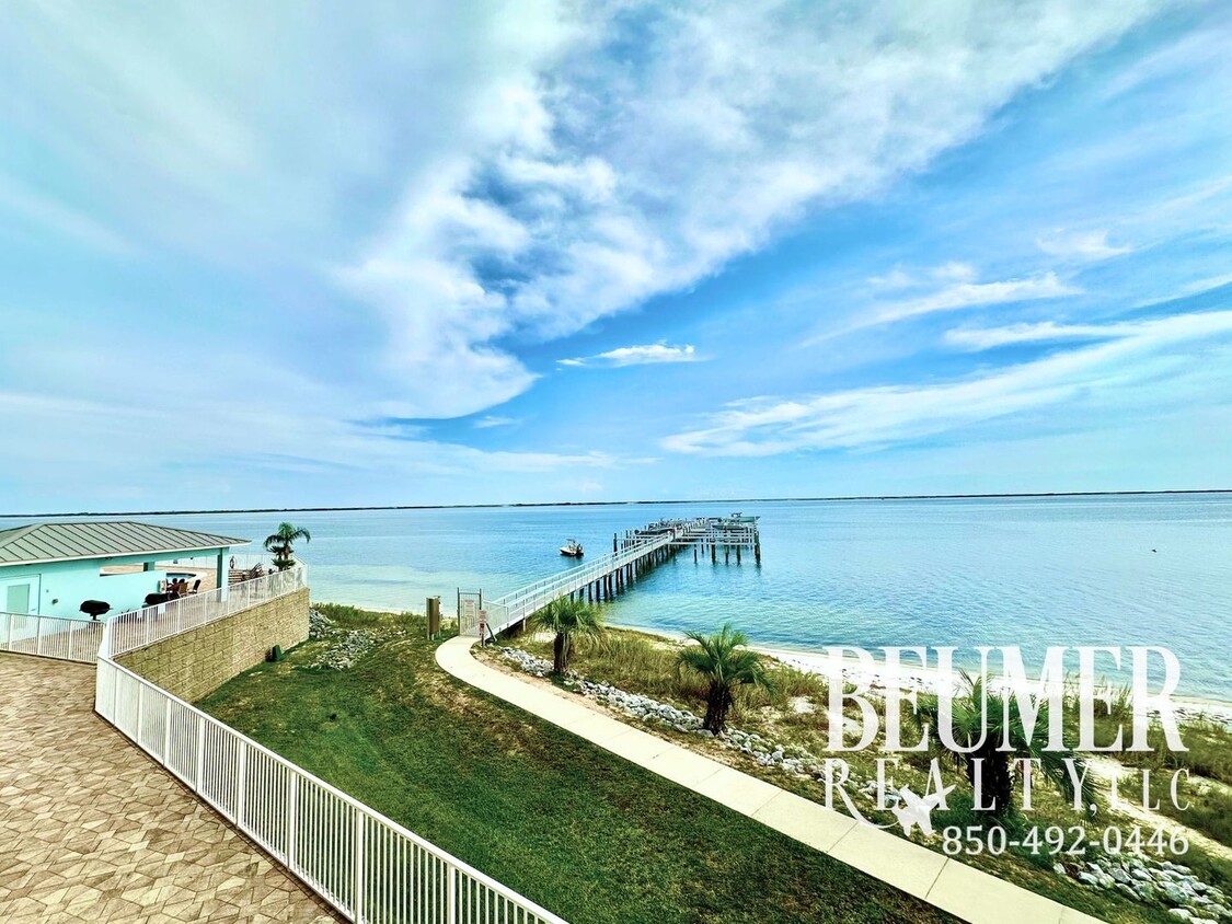 Primary Photo - Rare Luxury Coastal Condo Available for 12...