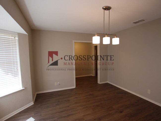 Building Photo - Charming 3 Bedroom in Whitehouse!