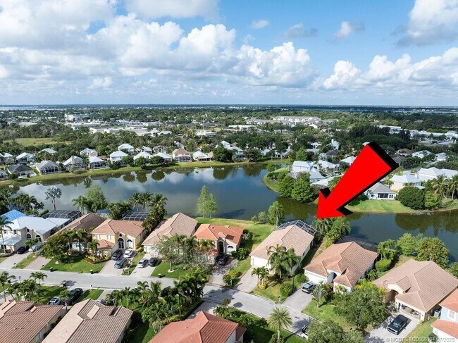 Foto del edificio - 2096 NW Marsh Rabbit Ln