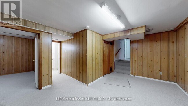 Building Photo - 40 Greenhedges Ct