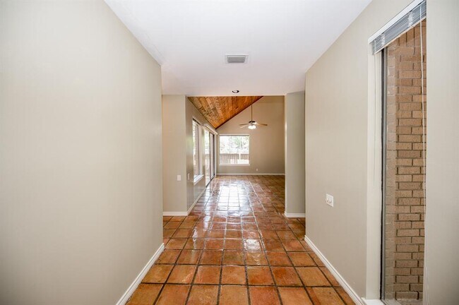 Building Photo - 1314 Chardonnay Dr