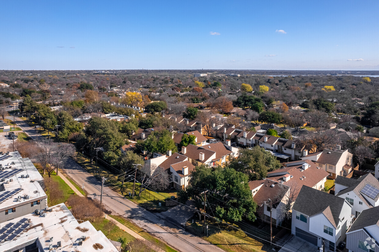 Aerial Photo - Oaks On The Lane