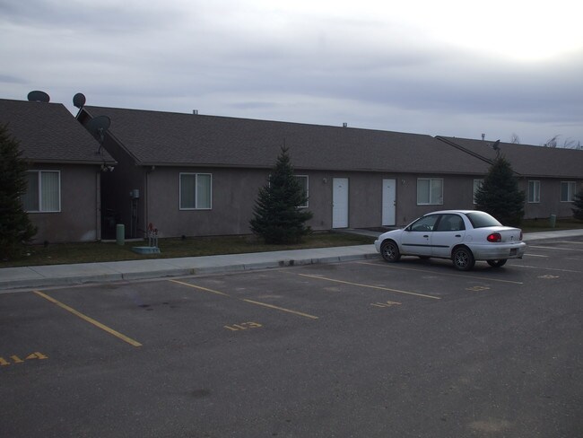 Building Photo - 1009 E Kuna Rd