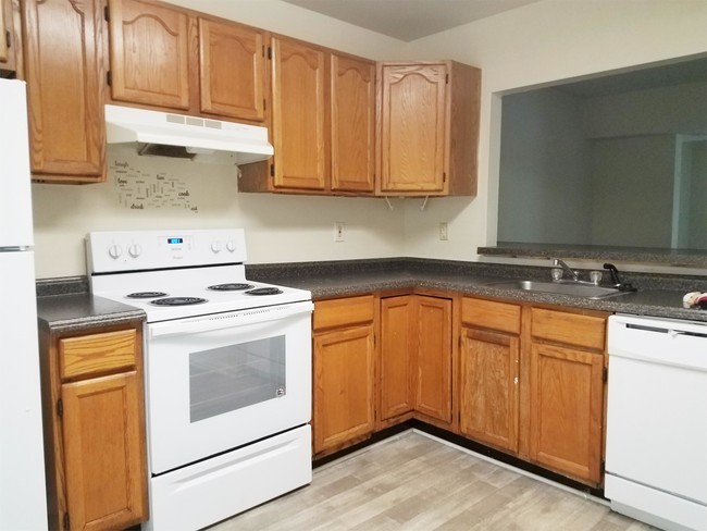 Foto del edificio - 737 Hemlock St