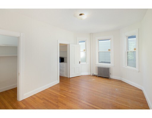 Foto del edificio - 19 Pond St