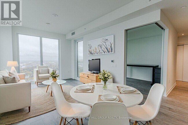 Building Photo - 39 Mary St