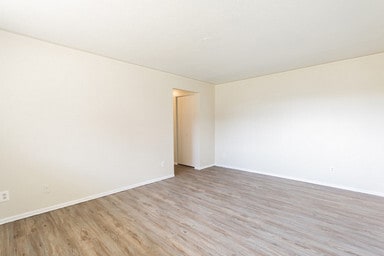 Building Photo - Kortright Apartments