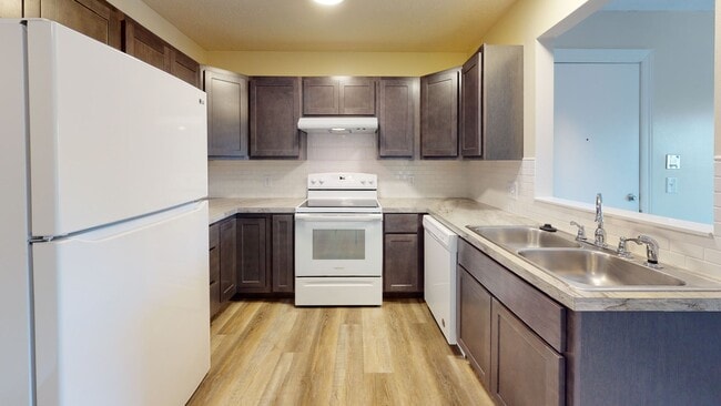 Interior Photo - Pebble Beach Apartments ( Pebblebeach Apts LLC)