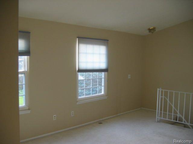 Building Photo - 129 Lake Village Dr