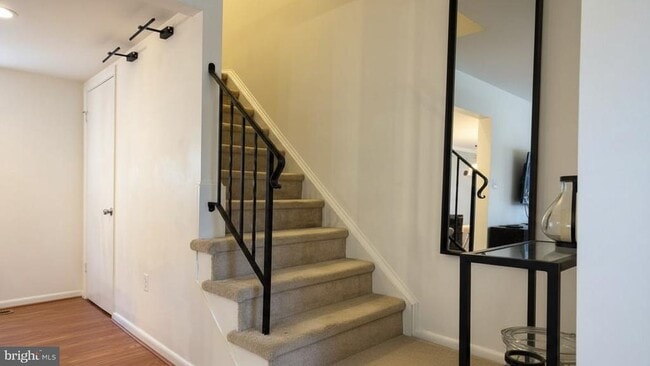 Foto del edificio - 16031 Dorset Rd