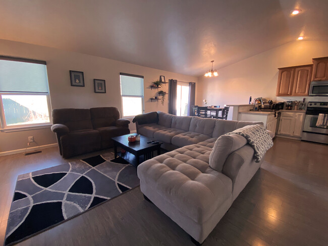 Foto del edificio - 3124 Parkview Way
