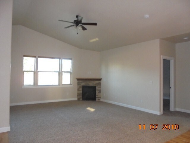 Foto del edificio - 2981 SW Redmond Hill Rd