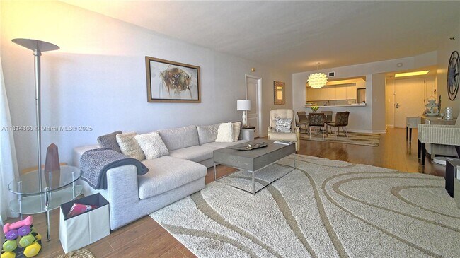 Foto del edificio - 9455 Collins Ave