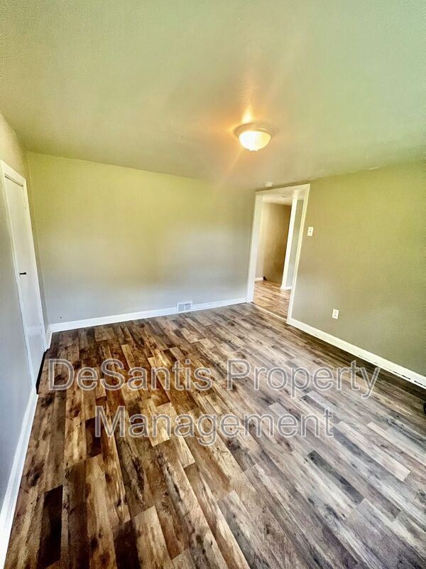 Building Photo - 1718 Pierce St