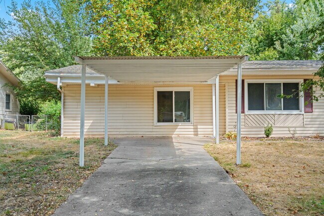 Building Photo - 442 S Monte Vista Ave