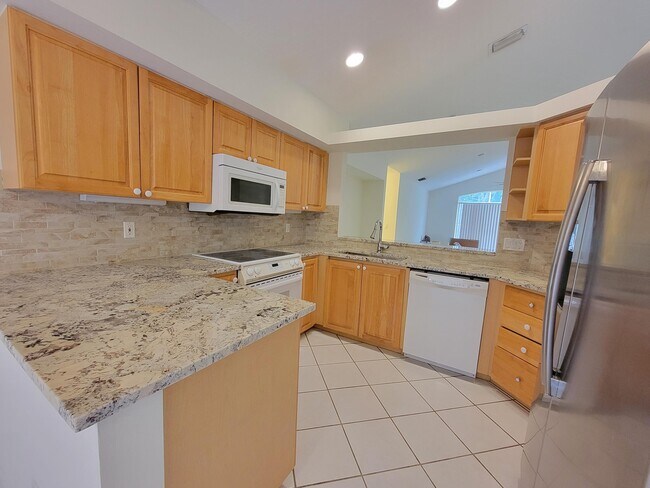 Building Photo - 3041 Casa Rio Ct