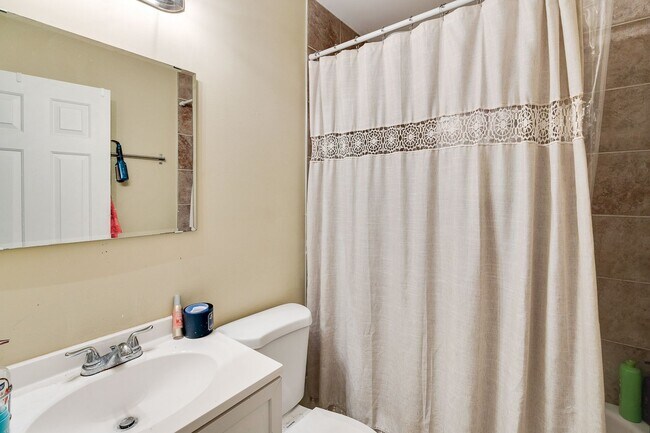 Foto del edificio - 1816 N 17th St