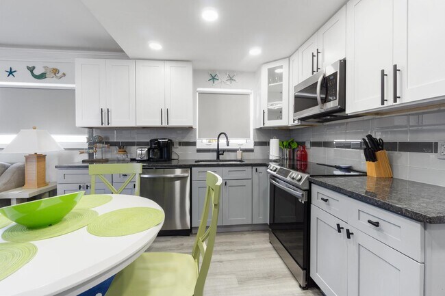 Foto del edificio - 3675 Gulf Blvd