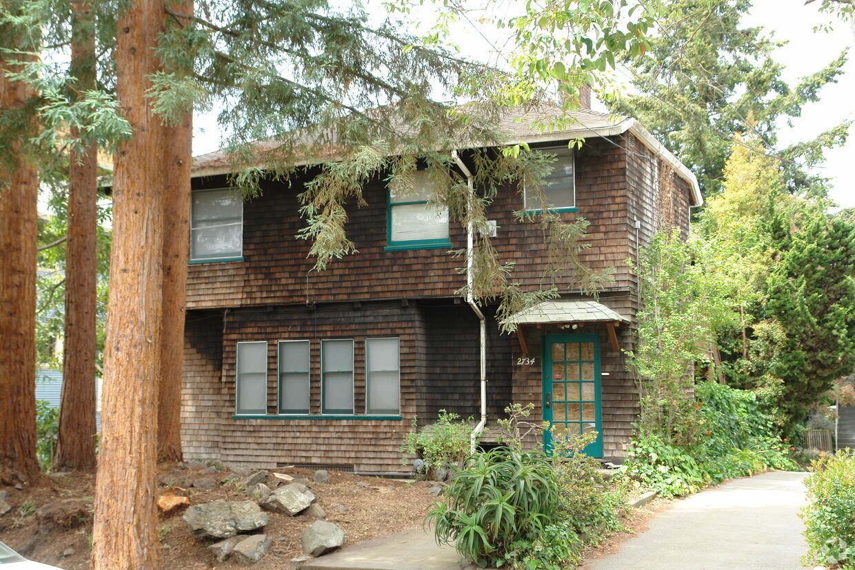 Foto del edificio - 2736 Hillegass Ave