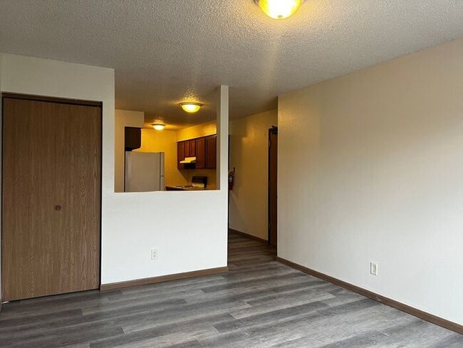 Foto del edificio - $1,250 | 3 Bedroom, 1 Bathroom Apartment | No Pets | Available for August 1st 2026 Move In!