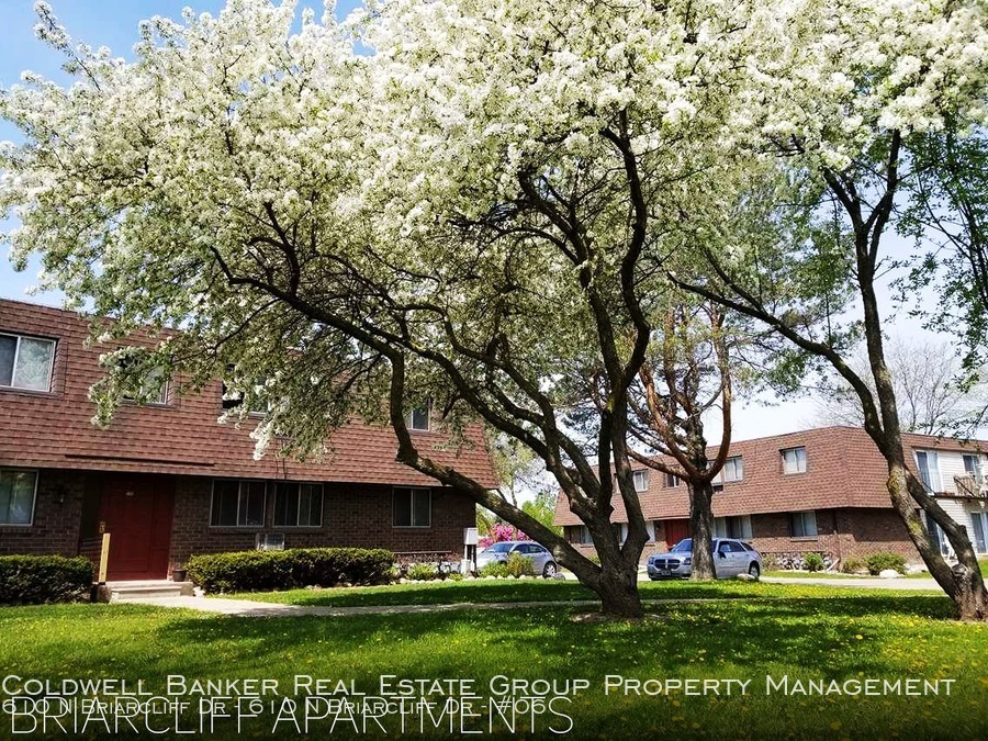 Foto principal - 610 N Briarcliff Dr