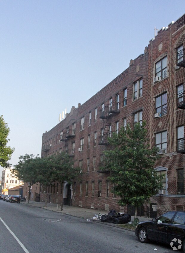 Pacific Court Apartments in Brooklyn, NY