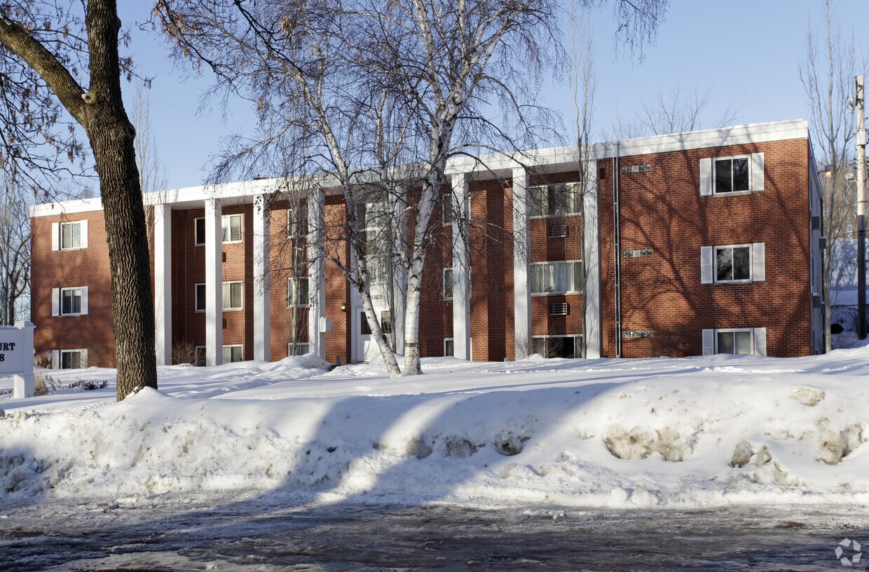 Colonial Court Apartments Apartments in West Saint Paul, MN