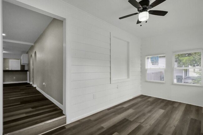 Building Photo - 1137 Smith Rd