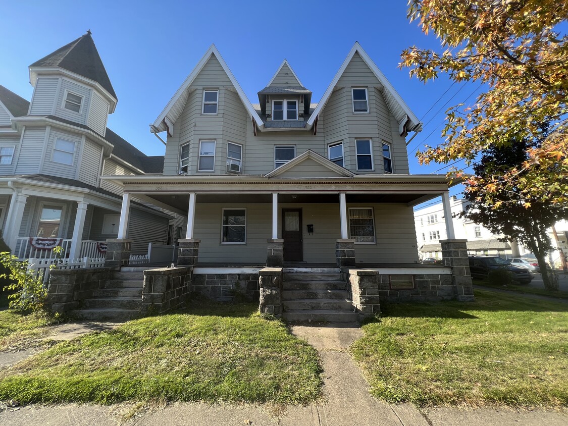 Foto principal - 302 Pittston Ave