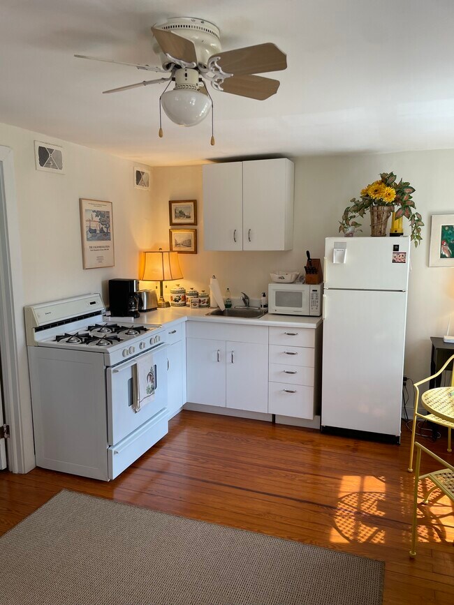 Building Photo - 413 Skippack Pike
